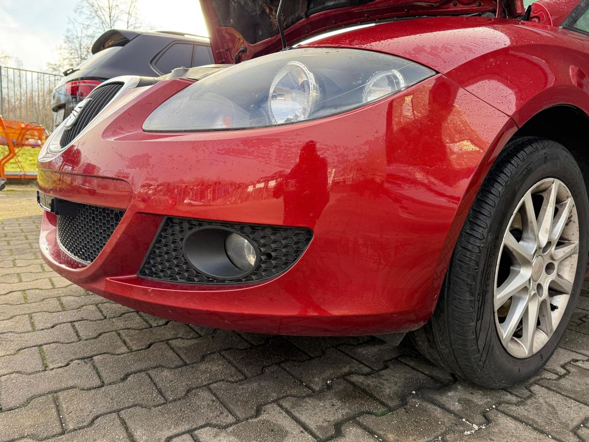 Seat Leon 1P original Sto&szlig;stange Sto&szlig;f&auml;nger vorn LS3X Rojo Rubi Vorfacelift BJ06